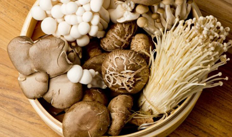  Types of mushrooms: There are generally more than 30,000 types.